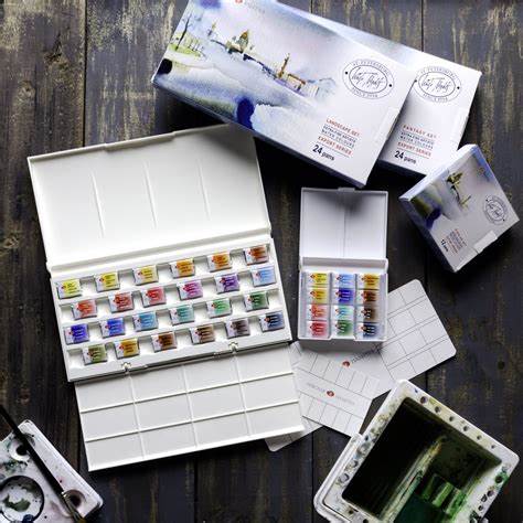 WHITE NIGHTS PROFESSIONAL WATERCOLOR PAN SETS